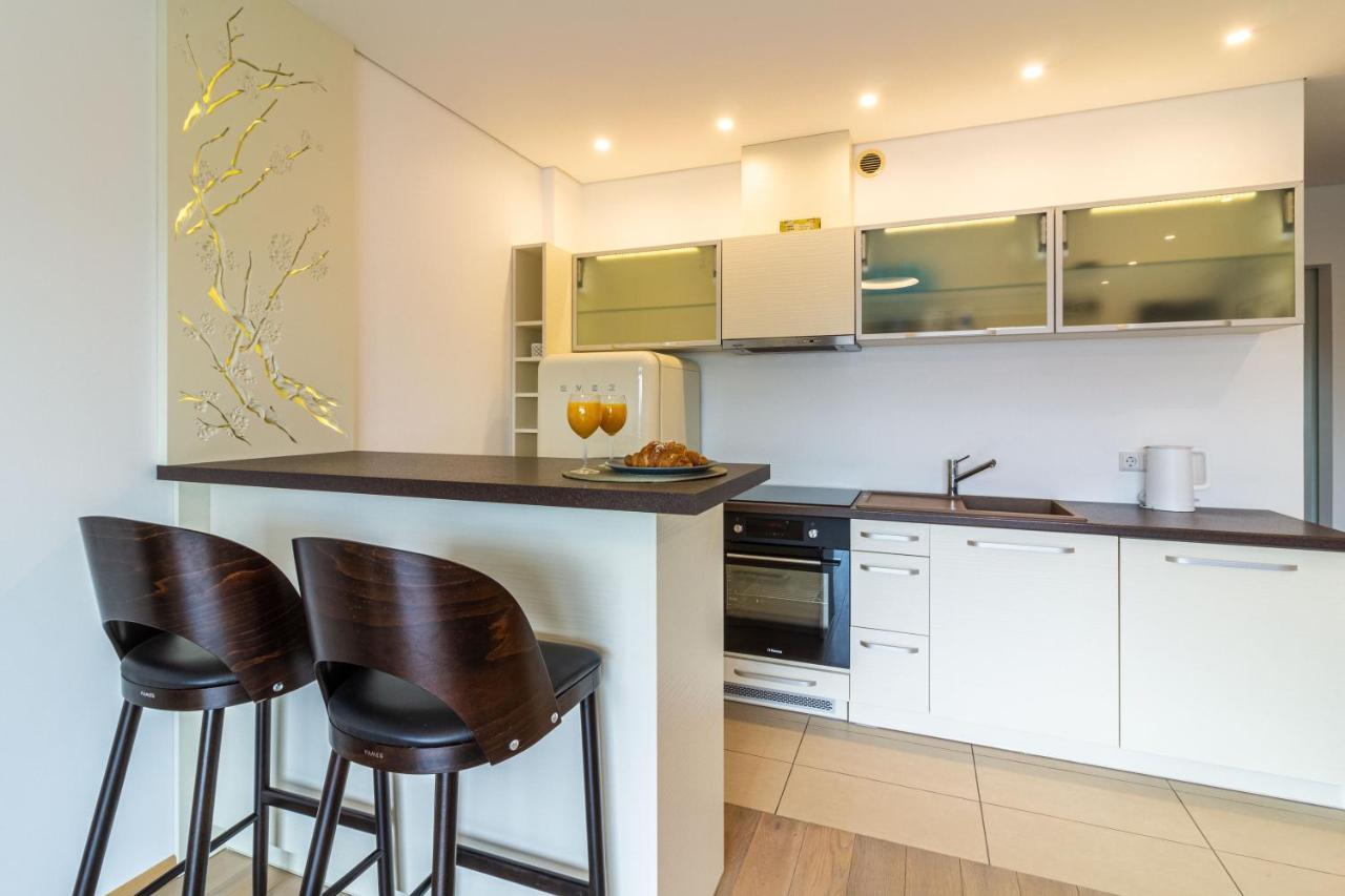 Cohost I Sunny Center Apt, Covered Parking, Balcony & Self Check-In Kaunas Exterior foto