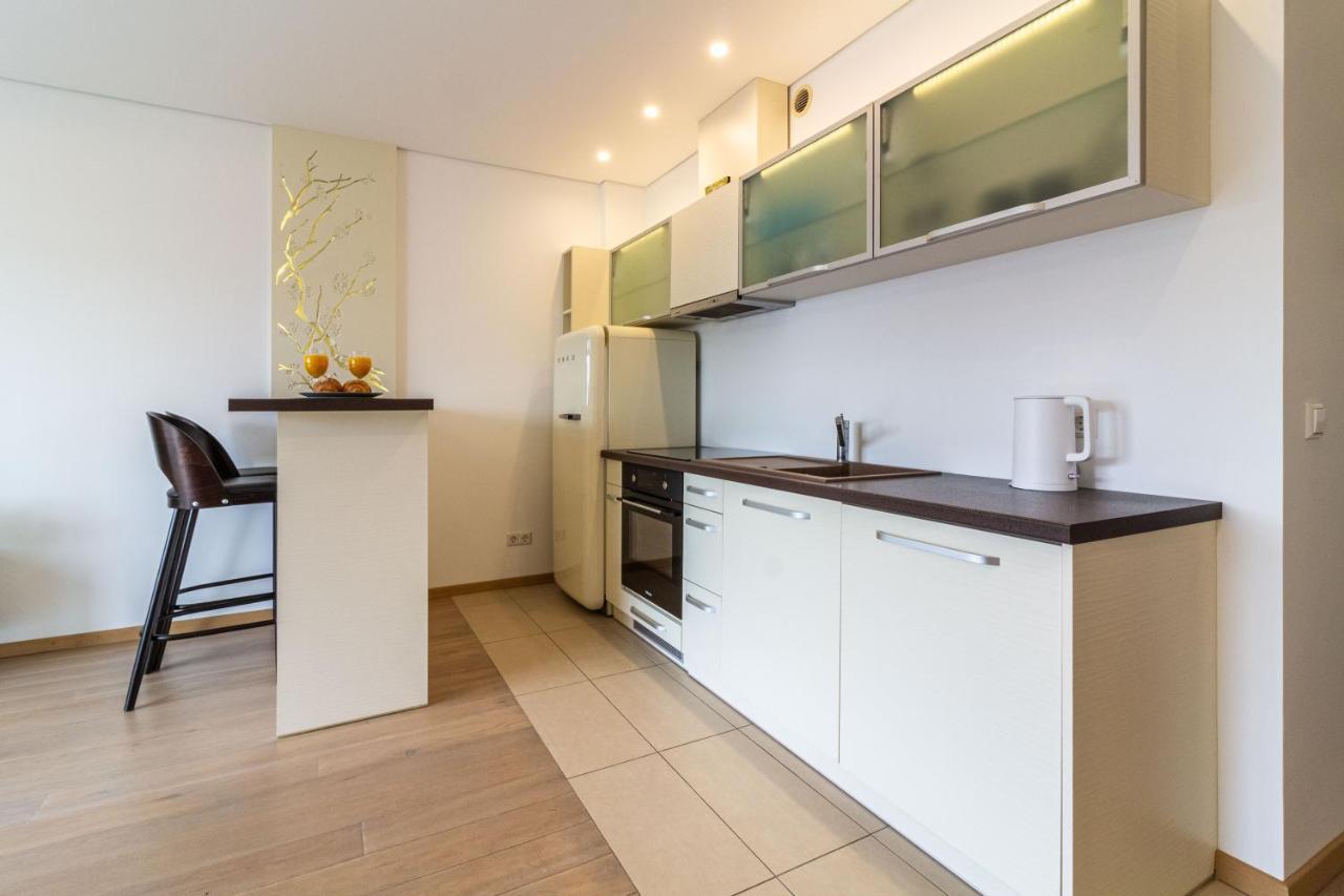 Cohost I Sunny Center Apt, Covered Parking, Balcony & Self Check-In Kaunas Exterior foto